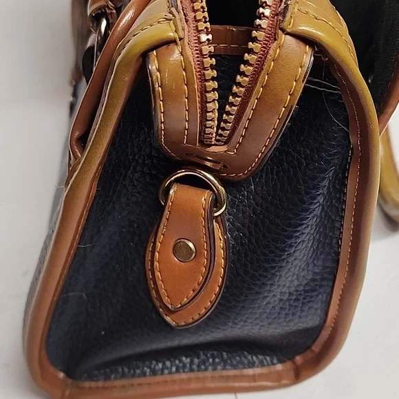 Dooney & Bourke Vintage Navy Blue and Tan Quality Leather Satchel Doctors Bag - Picture 9 of 15